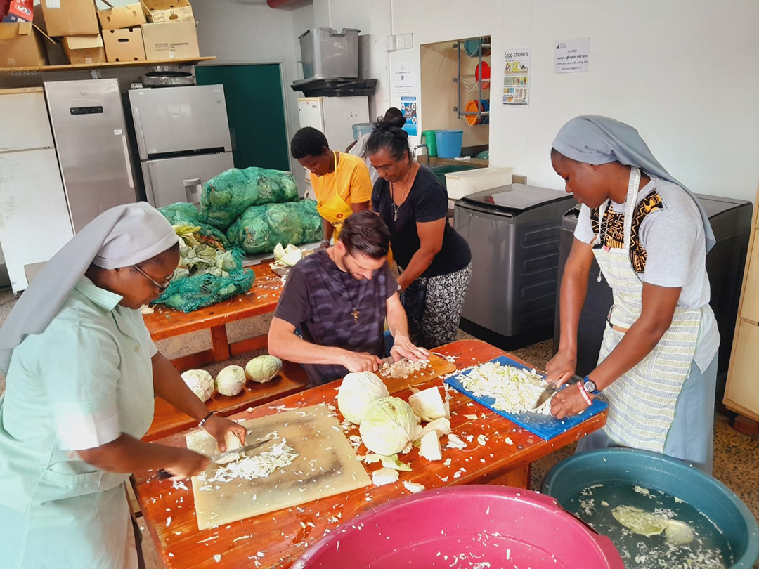 Religious working together with lay people at DHC. From left: Sr Immaculate Sitima FMM, Lungile Gina (homeless volunteer), Br Patrick Regnard OMI, Sr Cathy Murugan HF (full-time social worker at DHC) and Sr Noelie Simpore FMM.